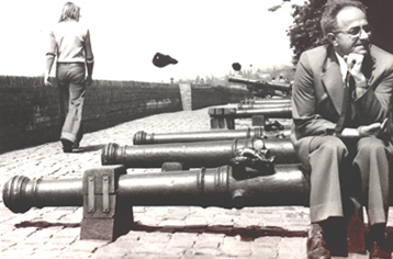 buda.jpg (57145 bytes)