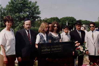 emlekko.jpg (51269 bytes)