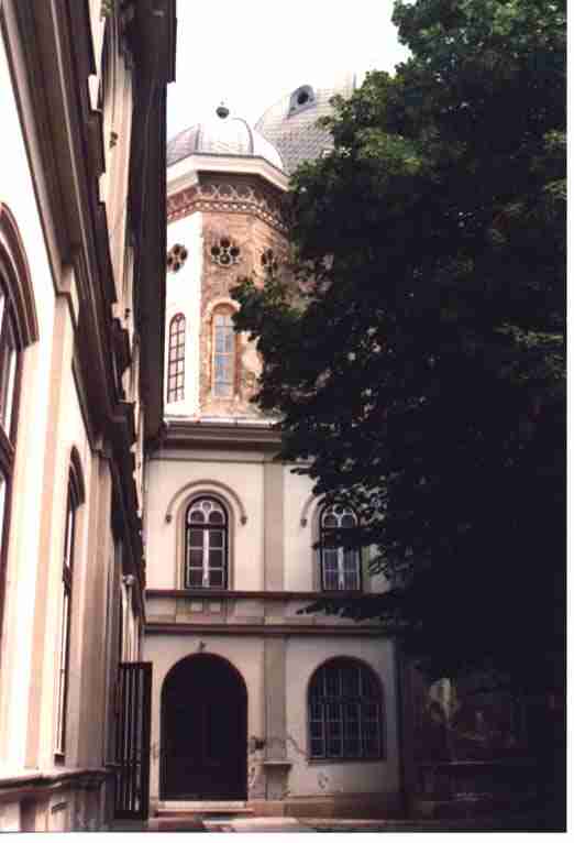zsinagoga4.jpg (21986 bytes)